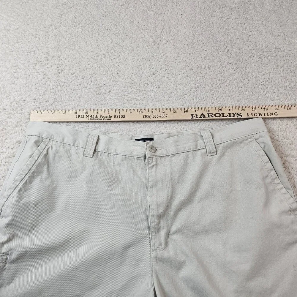Dockers Shorts Mens 42 Light Khaki Relaxed Fit Flat Front Chino 9